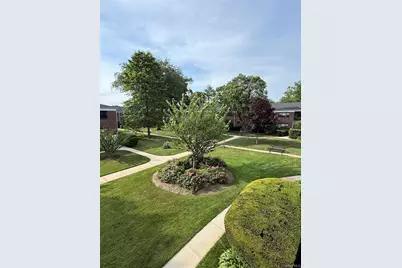 1201 E Broadway #H-22, Hewlett, NY 11557 - Photo 28