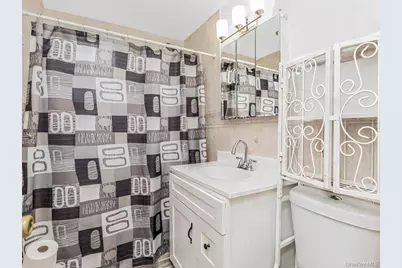 4133 Grace Avenue, Bronx, NY 10466 - Photo 14