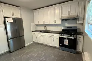 56-40 175th Pl, Fresh Meadows, NY 11365 - Photo 14