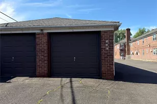 56-40 175th Pl, Fresh Meadows, NY 11365 - Photo 16