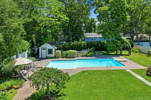 447 Sayville Blvd, Sayville, NY 11782 - Photo 2