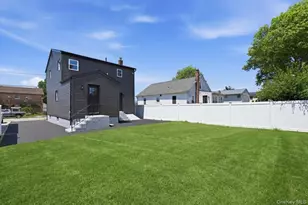 20 Wyona Ave, Lindenhurst, NY 11757 - Photo 32