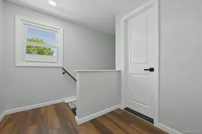 20 Wyona Avenue, Lindenhurst, NY 11757 - Photo 22