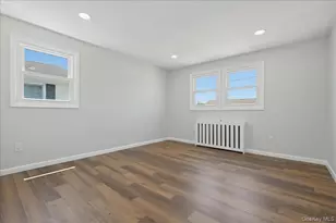 20 Wyona Ave, Lindenhurst, NY 11757 - Photo 26