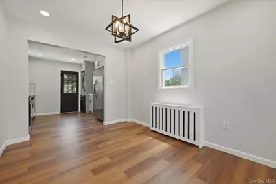 20 Wyona Avenue, Lindenhurst, NY 11757 - Photo 8