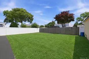 20 Wyona Ave, Lindenhurst, NY 11757 - Photo 30