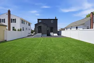 20 Wyona Ave, Lindenhurst, NY 11757 - Photo 34