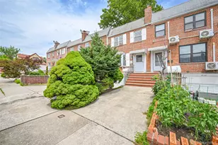 53-19 195th St, Fresh Meadows, NY 11365 - Photo 2