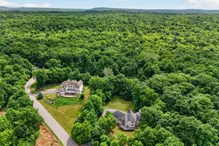 21 Huyler Dr, Hyde Park, NY 12538 - Photo 4