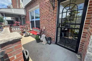 28-45 56th Pl, Woodside, NY 11377 - Photo 2