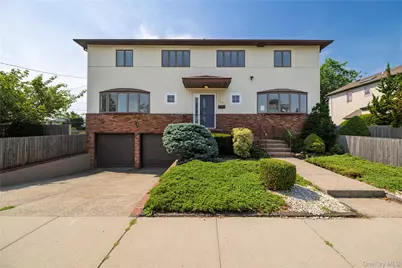 580 E. Pine Street #East Side, Long Beach, NY 11561 - Photo 1