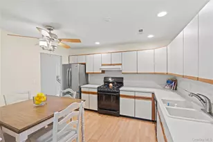 1406 Sara Cir, Port Jefferson Station, NY 11776 - Photo 4