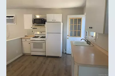 101 Rose Drive, Ronkonkoma, NY 11779 - Photo 6