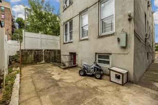 721 E 242nd St, Bronx, NY 10470 - Photo 30