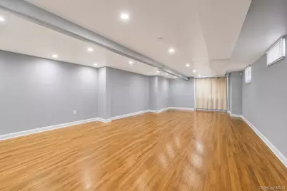 721 E 242nd Street, Bronx, NY 10470 - Photo 16