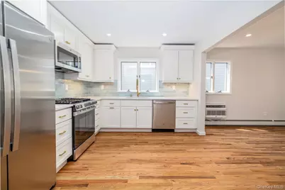 580 E. Pine Street #WEST SIDE, Long Beach, NY 11561 - Photo 12