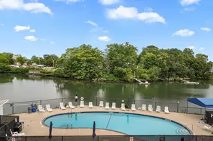 666 Pelham Rd, New Rochelle, NY 10805 - Photo 28