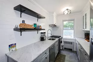 71-12 252nd St, Bellerose, NY 11426 - Photo 12