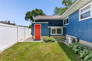 54 Oak St, Farmingdale, NY 11735 - Photo 18