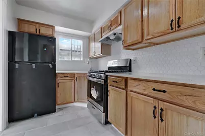 7221 Hillmeyer Avenue, Arverne, NY 11692 - Photo 16