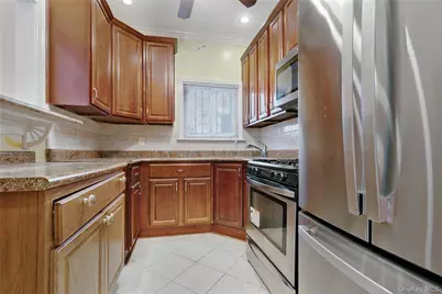 7221 Hillmeyer Avenue, Arverne, NY 11692 - Photo 4