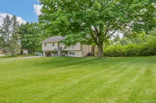 4 Hunt Dr, Call Listing Agent, NY 10921 - Photo 4