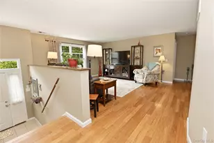 34 Palmer Cir, Poughquag, NY 12570 - Photo 10