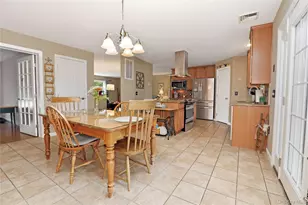 34 Palmer Cir, Poughquag, NY 12570 - Photo 2