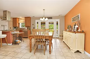 34 Palmer Cir, Poughquag, NY 12570 - Photo 8