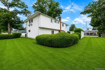 4007 Clark Street, Seaford, NY 11783 - Photo 20