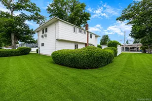 4007 Clark St, Seaford, NY 11783 - Photo 20