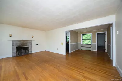 166 Vassar Road, Poughkeepsie, NY 12603 - Photo 4