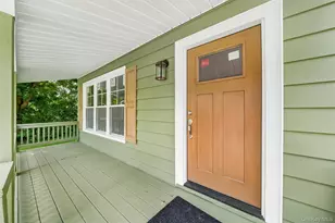25 Ferrara Dr, Middletown, NY 10941 - Photo 2
