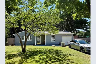 142 Palmer Street, Brentwood, NY 11717 - Photo 2
