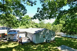 142 Palmer St, Brentwood, NY 11717 - Photo 18