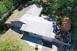 142 Palmer St, Brentwood, NY 11717 - Photo 26