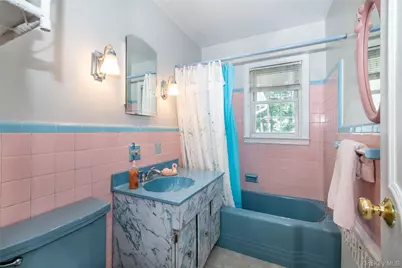 181 Roundhill Drive, Yonkers, NY 10710 - Photo 14