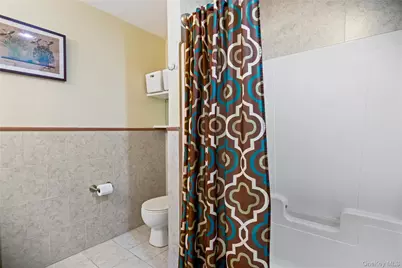 32 Juniper Avenue, Patchogue, NY 11772 - Photo 20