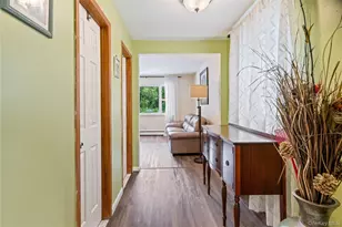 32 Juniper Ave, Patchogue, NY 11772 - Photo 10