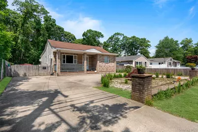 32 Juniper Avenue, Patchogue, NY 11772 - Photo 2