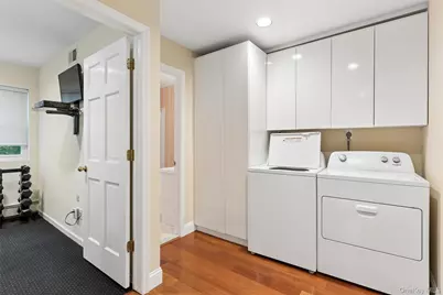 2 Greenwood Lane, Woodbury, NY 11797 - Photo 20
