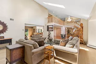 2 Greenwood Ln, Woodbury, NY 11797 - Photo 6