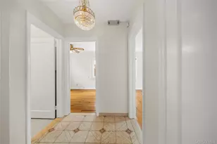 131 Primrose Dr, New Hyde Park, NY 11040 - Photo 14