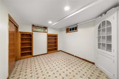 131 Primrose Drive, New Hyde Park, NY 11040 - Photo 32