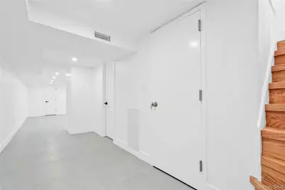 1050 E 31st Street, Brooklyn, NY 11210 - Photo 26