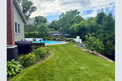 15 Crane Neck Drive, Sound Beach, NY 11789 - Photo 20
