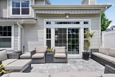 104 Ari Lane, Center Moriches, NY 11934 - Photo 2