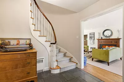 2 Saint Marks Place, Cold Spring Harbor, NY 11724 - Photo 4