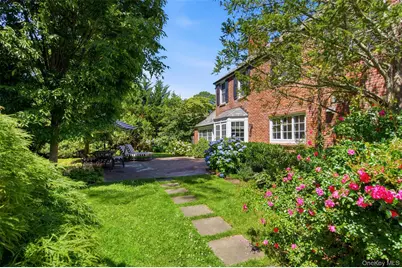 2 Saint Marks Place, Cold Spring Harbor, NY 11724 - Photo 24