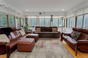 934 Peekskill Hollow Rd, Carmel, NY 10579 - Photo 6